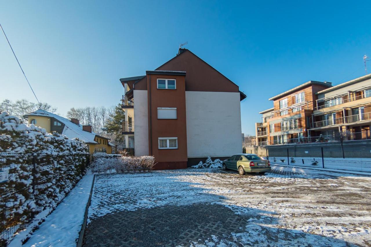 Komfortowy Apartament W Centrum Ustronia Exterior foto